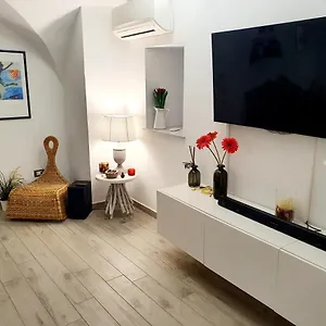 Vhome Exclusive Living Apartament